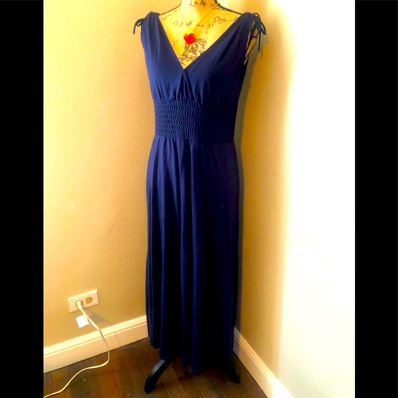 Dresses & Skirts - Blue Maxi Dress 👗 Size Small